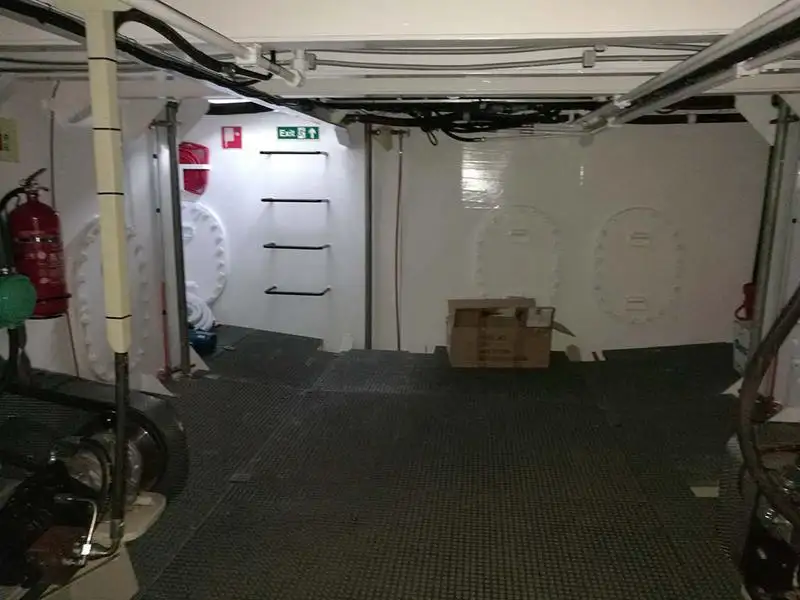 Arbeidsbåter til salgs