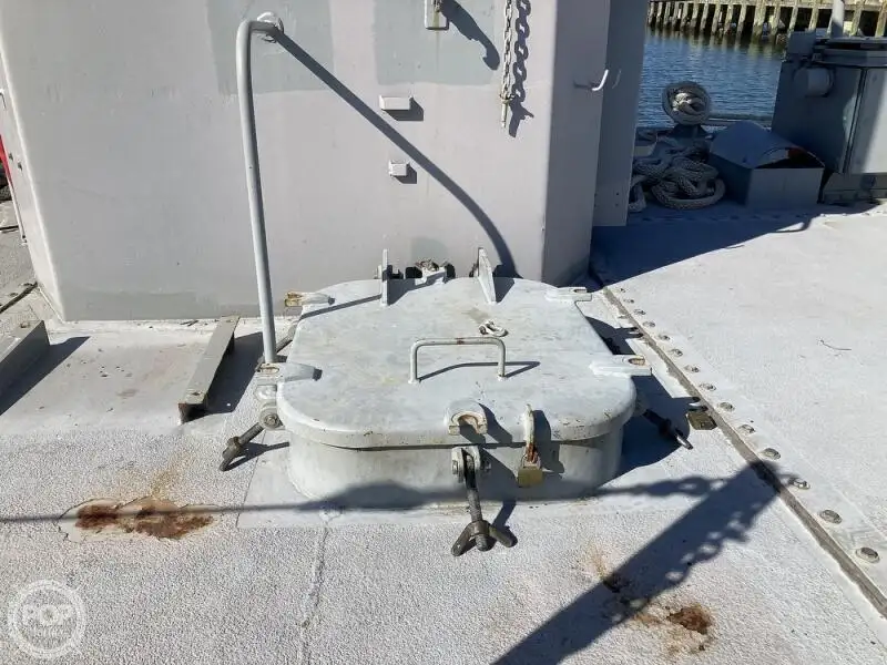 Landingsfartøy, tank til salgs