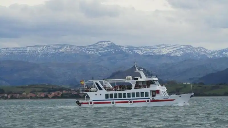 Fergefartøy til salgs