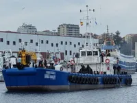 Arbeidsbåter til salgs