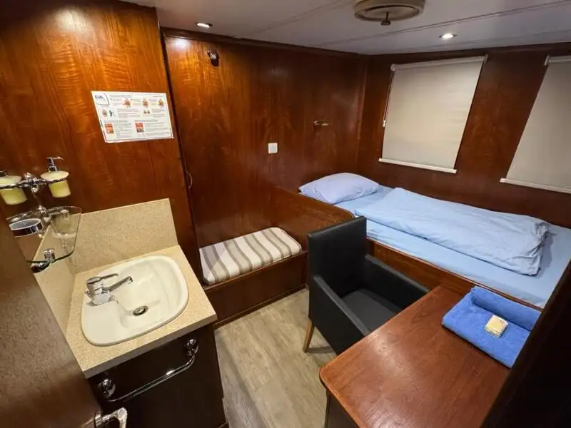 Containerskip til salgs