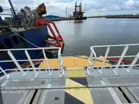 Containerskip til salgs