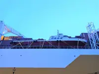 Containerskip til salgs