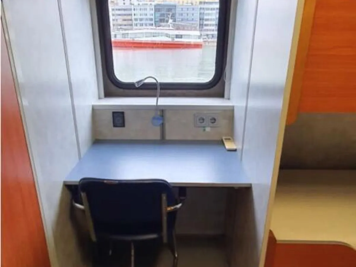 Arbeidsbåter til salgs