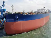 Oil/Chemical tanker til salgs
