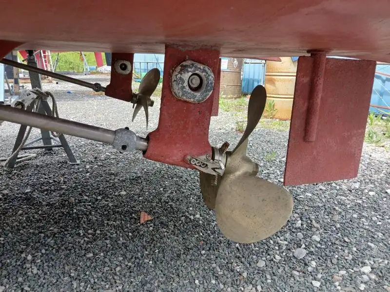 Arbeidsbåter til salgs