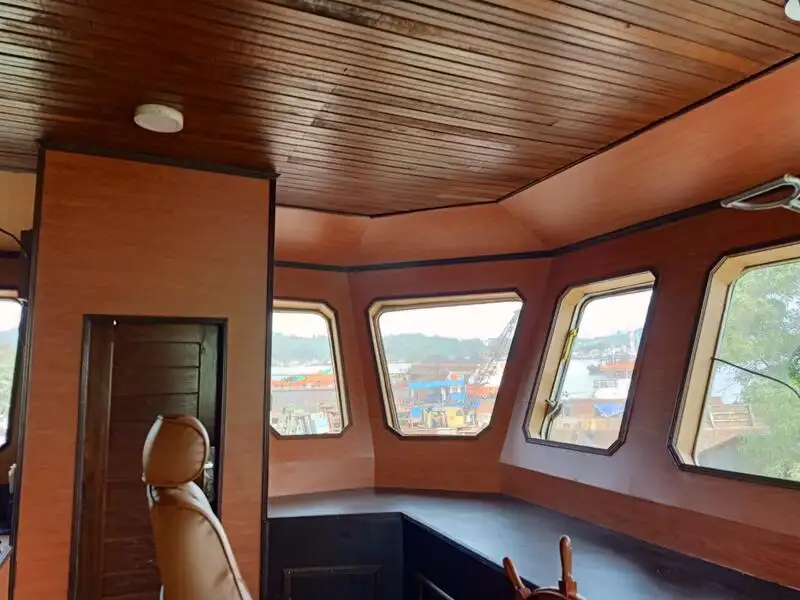 Landingsfartøy, tank til salgs