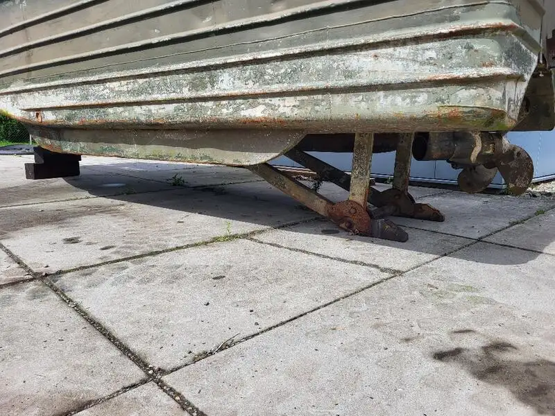 Arbeidsbåter til salgs