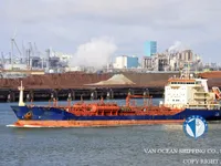 Olje-/kjemikalietanker til salgs