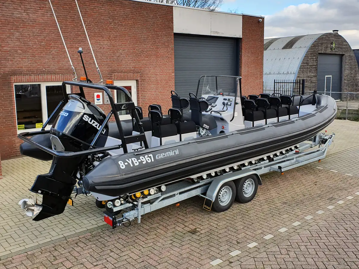 Containerskip til salgs