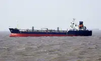 Oil/Chemical tanker til salgs