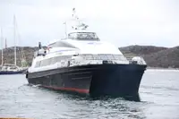 Katamaran til salgs