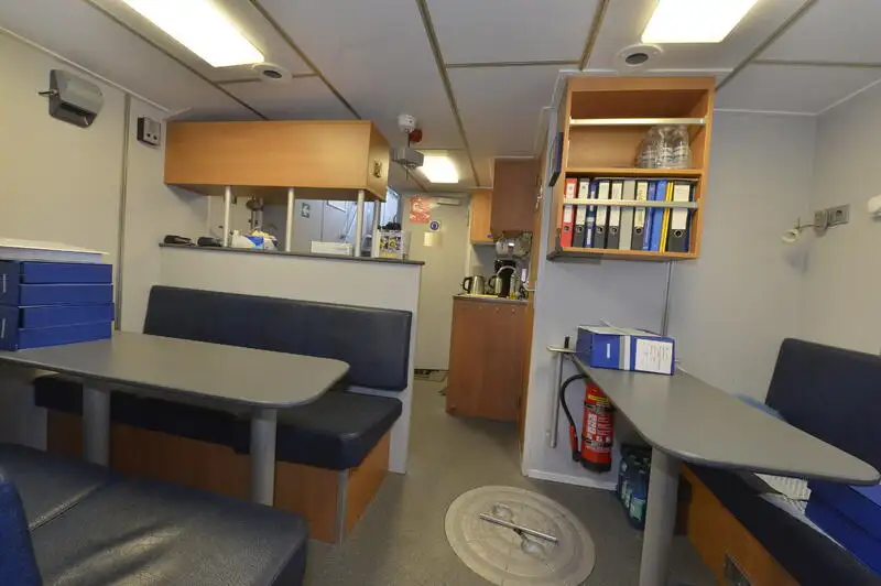 Arbeidsbåter til salgs