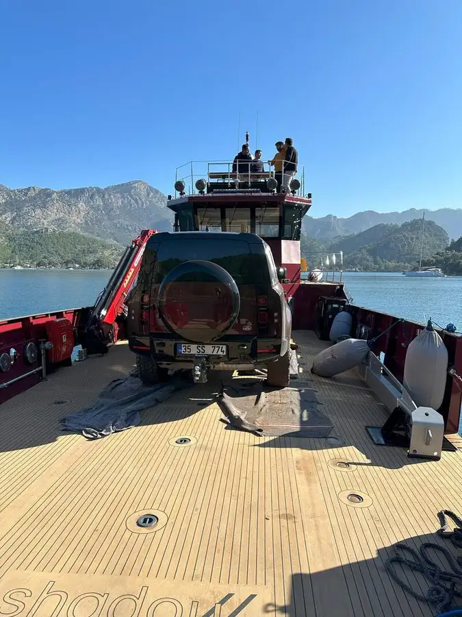 Landingsfartøy, tank til salgs