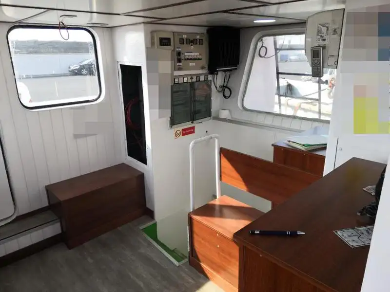 Arbeidsbåter til salgs