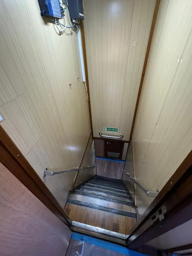 Containerskip til salgs