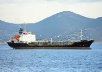 Oil/Chemical tanker til salgs