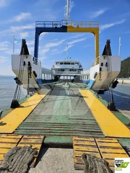 Landingsfartøy, tank til salgs