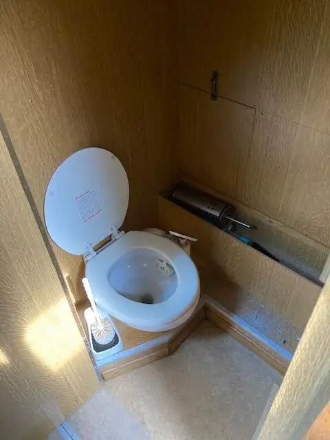 Arbeidsbåter til salgs