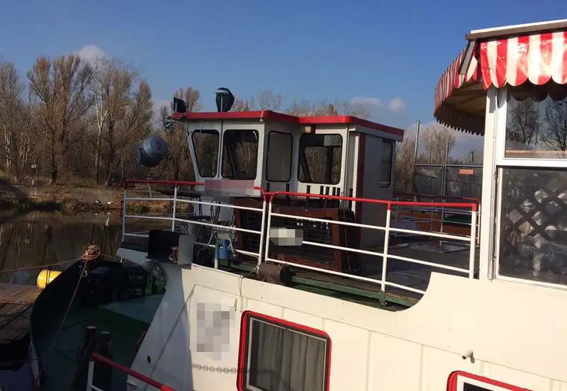 Containerskip til salgs