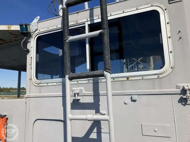 Landingsfartøy, tank til salgs