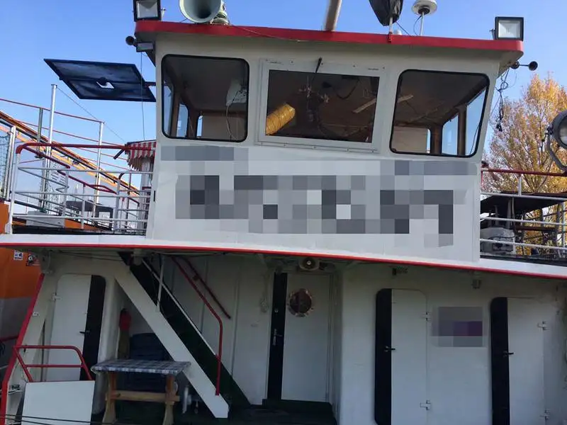 Containerskip til salgs