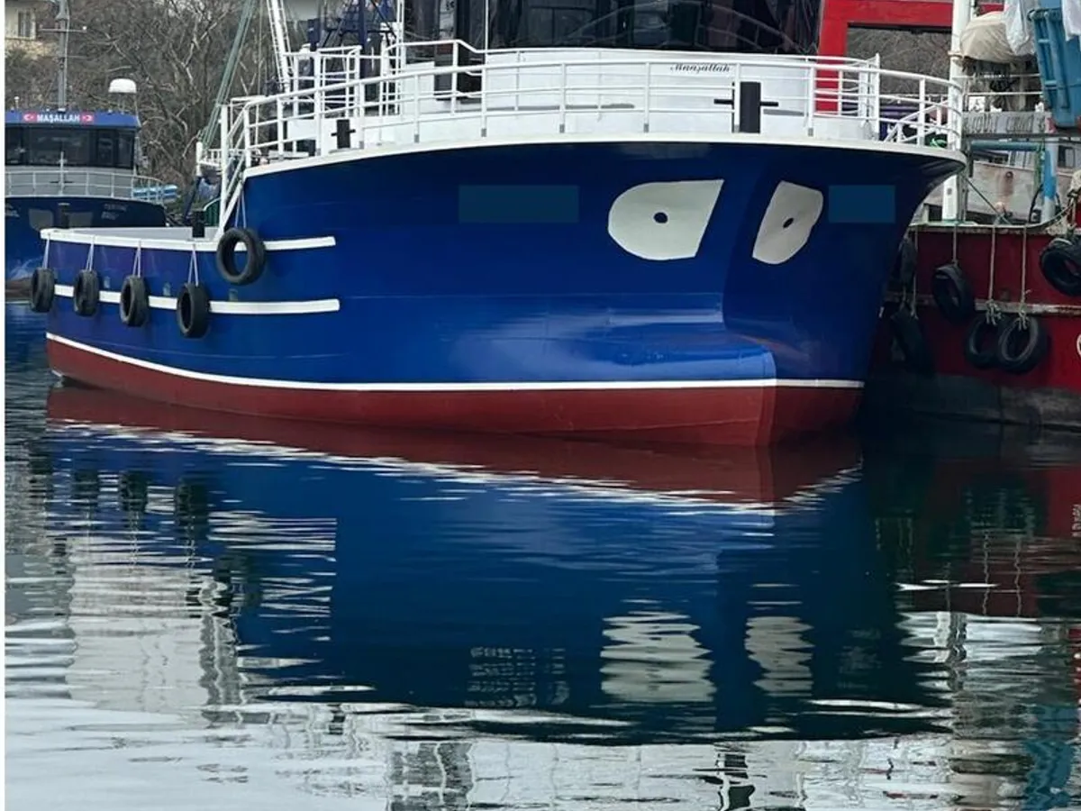 Arbeidsbåter til salgs