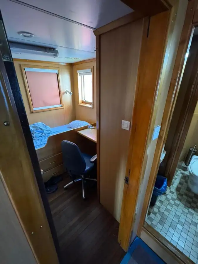 Containerskip til salgs