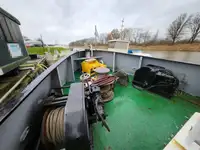 Arbeidsbåter til salgs
