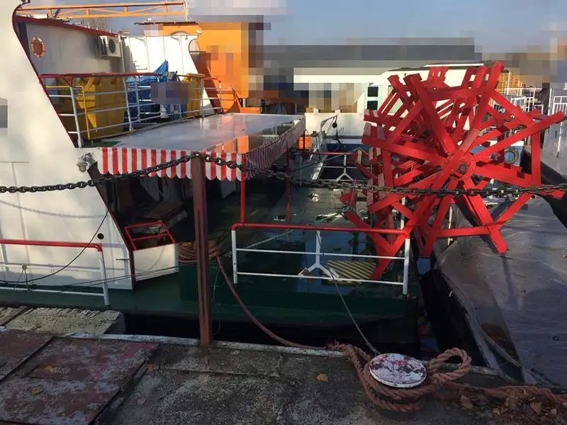 Containerskip til salgs