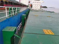 Containerskip til salgs