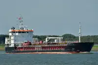 Oil/Chemical tanker til salgs