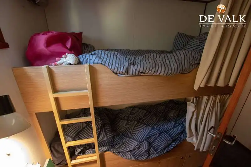 Patruljebåt til salgs