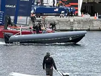Stivt oppblåsbart fartøy til salgs