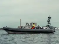 Stivt oppblåsbart fartøy til salgs
