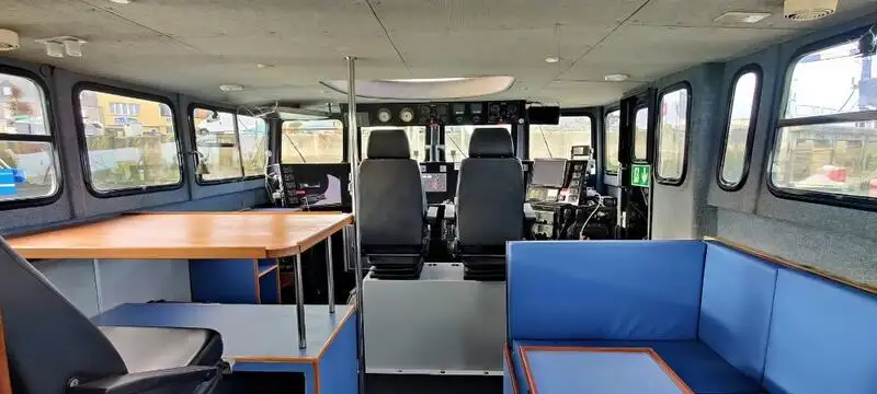Containerskip til salgs