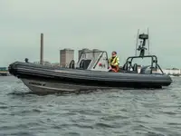 Stivt oppblåsbart fartøy til salgs