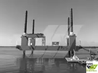 Containerskip til salgs