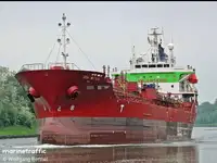 Oil/Chemical tanker til salgs