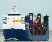 Containerskip til salgs