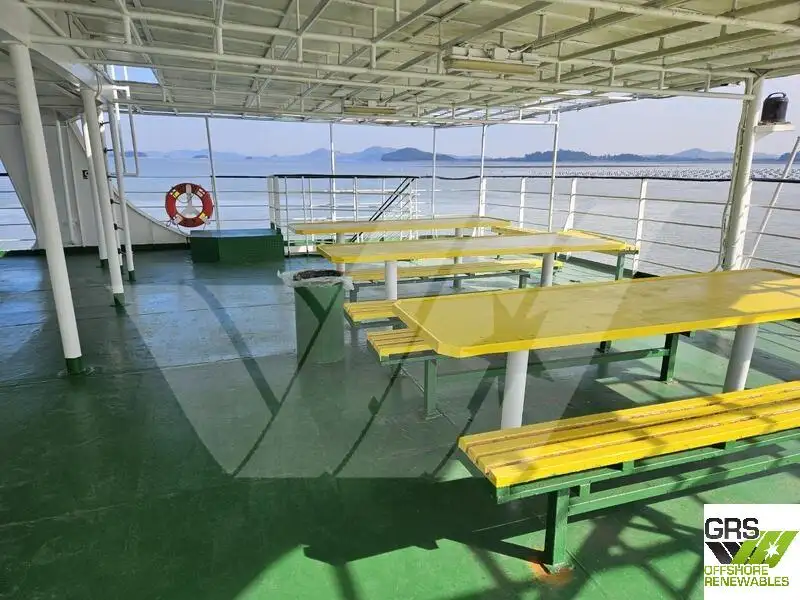 Landingsfartøy, tank til salgs