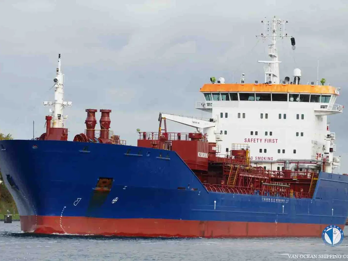 Olje-/kjemikalietanker til salgs