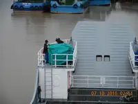 Containerskip til salgs