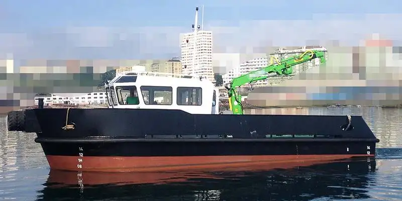 Arbeidsbåter til salgs