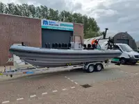 Stiv oppblåsbar båt til salgs
