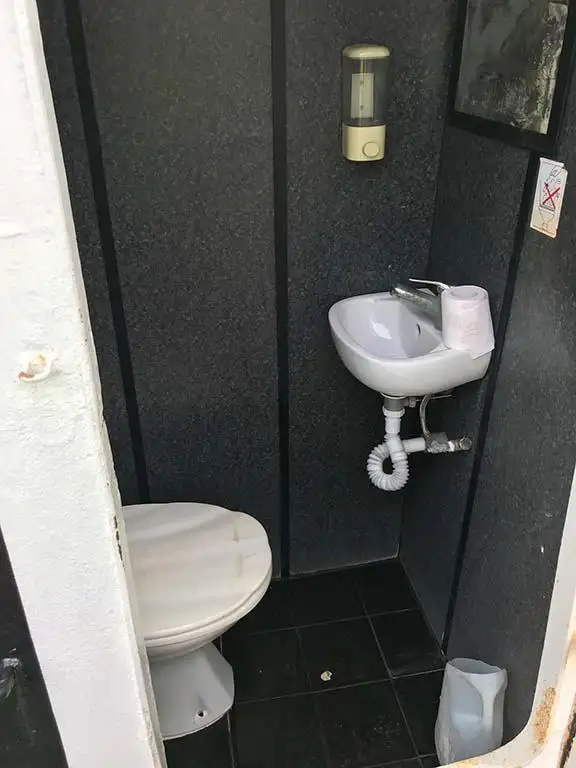 Arbeidsbåter til salgs