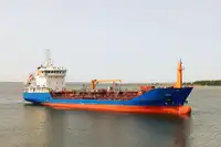 Oil/Chemical tanker til salgs