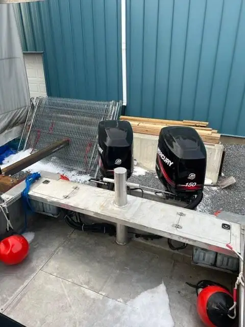 Arbeidsbåter til salgs