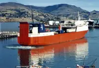 Containerskip til salgs