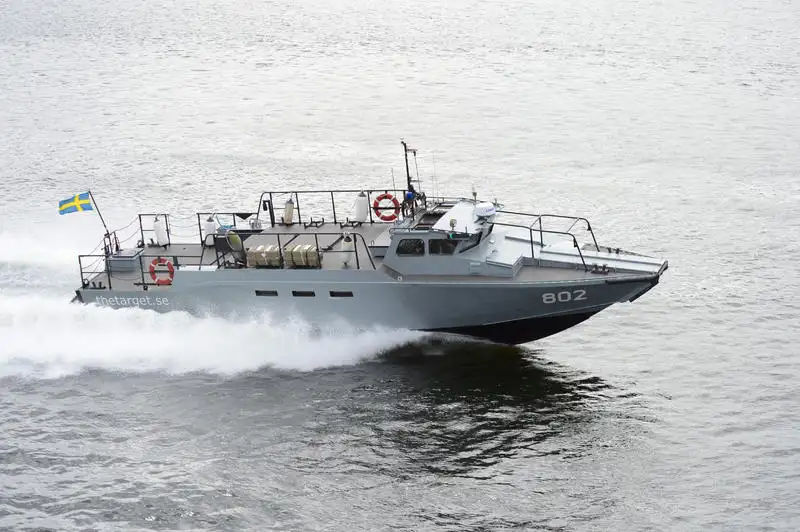 Marine/militære fartøyer til salgs